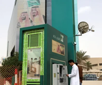 قروض المصارف السعودية تنمو 2.5 % في الربع الثاني