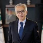 وزير الاقتصاد نعمل على إصلاح القطاع المصرفي ولن يكون هناك شطبٌ لأموال المودعين وزير الاقتصاد نعمل على إصلاح القطاع المصرفي ولن يكون هناك شطبٌ لأموال المودعين