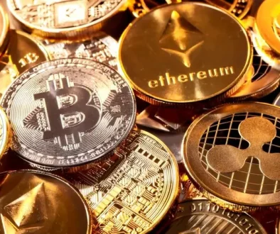 أكبر 10 عملات رقمية بعد خسارة ربع قيمتها