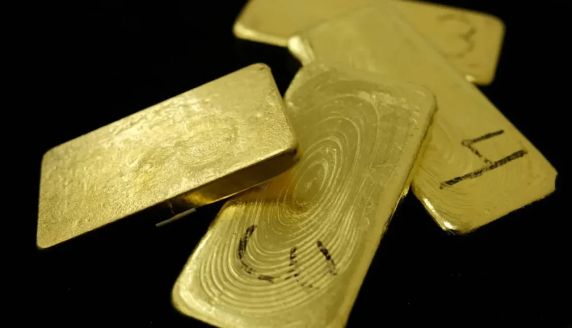 الذهب يرتفع بأكثر من 1% بفعل رهانات خفض الفائدة ومخاوف النمو