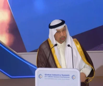 الفالح المنطقة تستقطب 3 % فقط من الاستثمار الأجنبي رغم غناها بالموارد