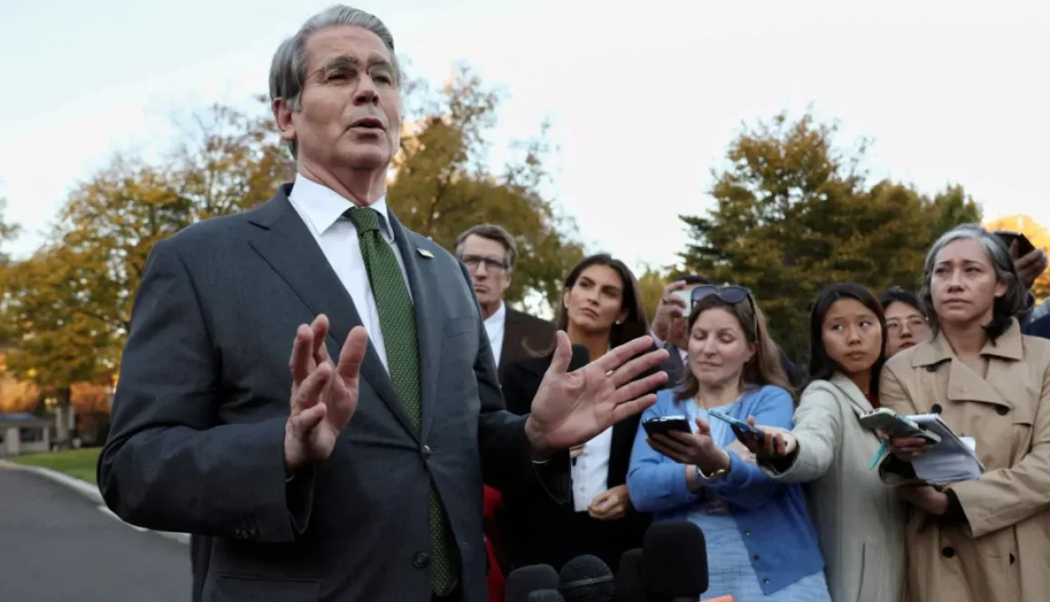 بيسنت ترمب قد يعلن عن رئيس جديد لـ«الفيدرالي» قبل موسم الأعياد