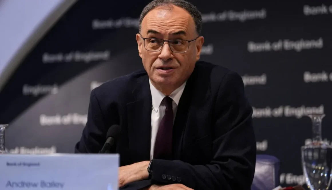 محافظ «بنك إنجلترا» يحذر من فقاعة محتملة بسبب الذكاء الاصطناعي