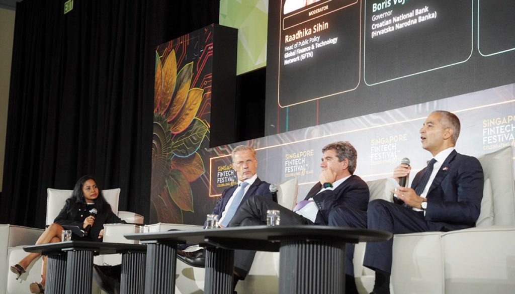 محافظ مصرف البحرين المركزي