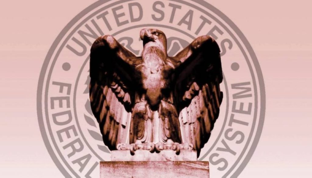 هل هناك مبالغة في استقلالية «الاحتياطي الفيدرالي» الأمريكي؟