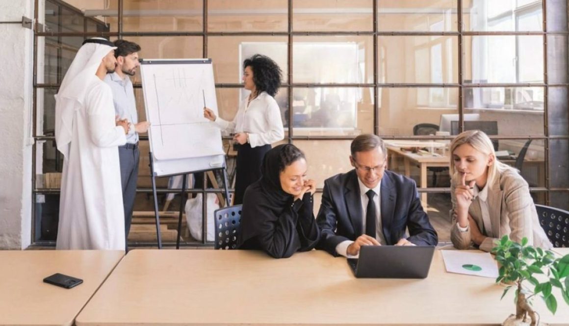 الإمارات الأولى عالمياً في معدل نمو القوى العاملة بـ 12.1 %