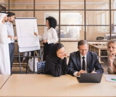 الإمارات الأولى عالمياً في معدل نمو القوى العاملة بـ 12.1 %