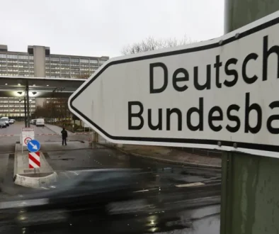 «المركزي الألماني» يتوقع بداية متباطئة للانتعاش الاقتصادي في 2026