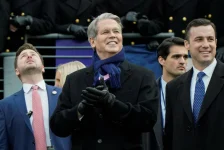 بيسنت وارش وهاسيت مؤهلان لرئاسة «الفيدرالي»