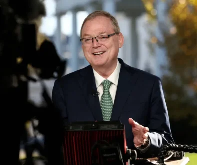 ترمب يحسم اختياره لرئيس «الفيدرالي» المقبل... ويلمّح علناً إلى كيفين هاسيت