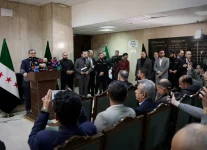 حاكم «مصرف سوريا» حذف صفرين من الليرة... وسريان العملة الحالية لـ3 أشهر