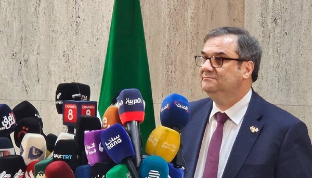 سوريا تعلن تحويل جميع أرصدة المصارف إلى الليرة الجديدة