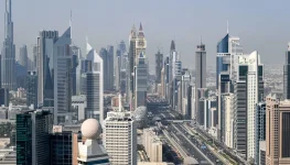 كيف أصبحت الإمارات مركزاً عالمياً لرؤوس الأموال؟