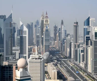 كيف أصبحت الإمارات مركزاً عالمياً لرؤوس الأموال؟