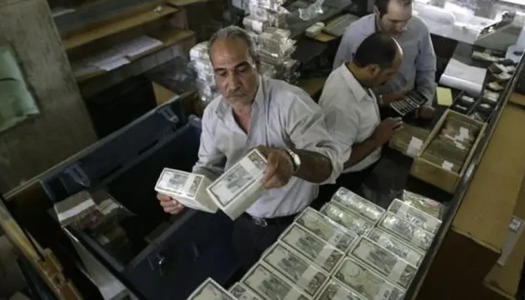 مصرف عراقي يستعيد 15.5 مليار دينار من الديون المتراكمة