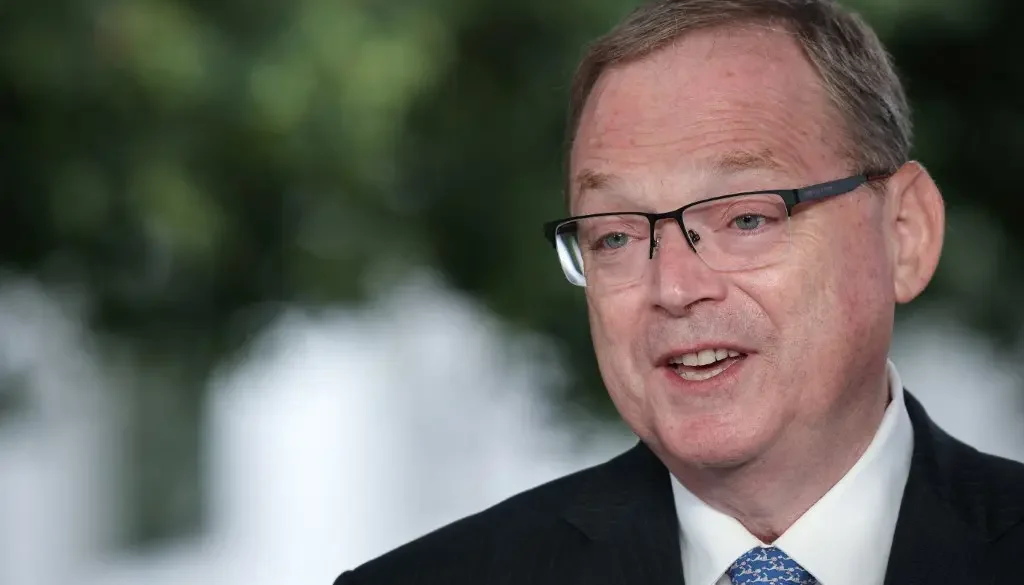 هاسيت العجز هذا العام سيكون أقل بمقدار 600 مليار دولار