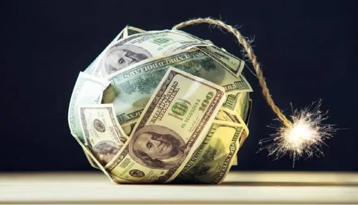 هل وصلنا إلى نقطة الانفجار في أزمة الديون العالمية؟