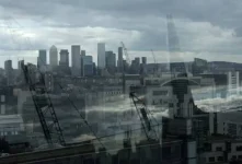 17 عاماً بعد الأزمة... كيف تقود واشنطن موجة التخفيف التنظيمي للبنوك عالمياً؟