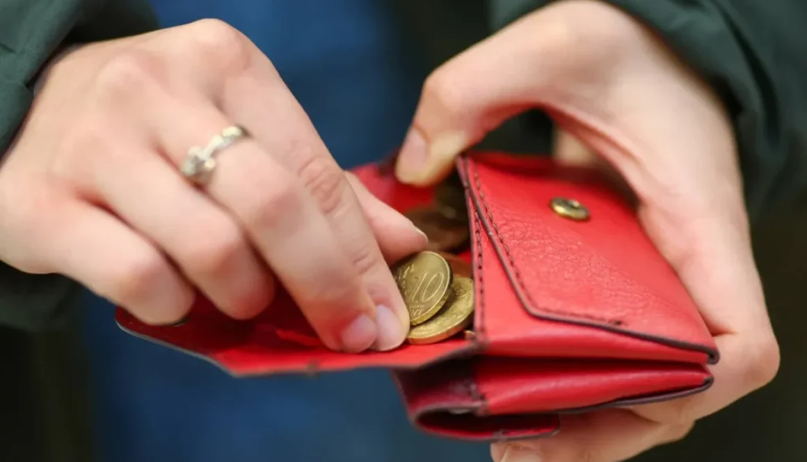 البنك الدولي رغم الصمود... الاقتصاد العالمي يتجه للانخفاض في 2026