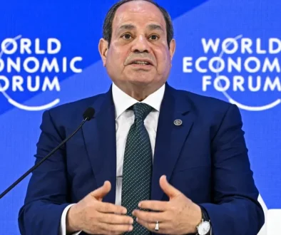 السيسي في دافوس مسيرة التنمية تواجه تحديات جسيمة