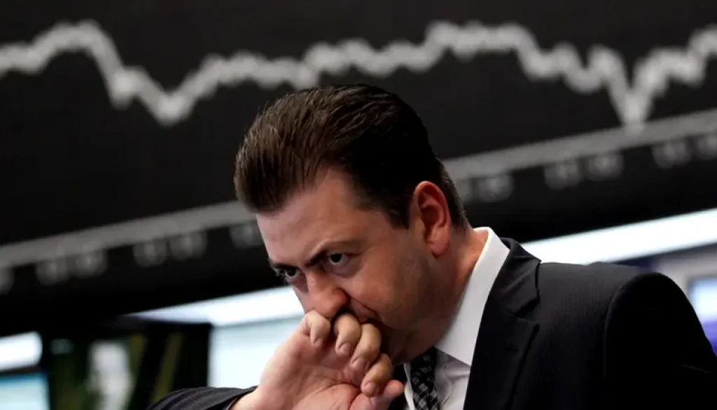 تصريح ترامب يهز الأسواق العالمية.. النفط يتراجع بنحو 3 دولارات