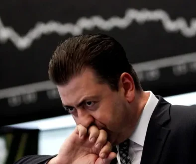 تصريح ترامب يهز الأسواق العالمية.. النفط يتراجع بنحو 3 دولارات