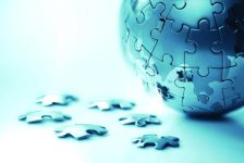 تفسيرات متباينة لنظام عالمي جديد يجسد «قوة المستضعفين»