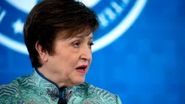 صندوق النقد يحذّر الذكاء الاصطناعي يهدد الوظائف بعد دراسة في 6 دول