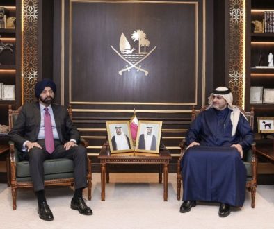 محافظ مصرف قطر المركزي يجتمع مع رئيس مجموعة البنك الدولي