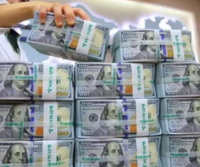 من هي أكبر الدول العربية امتلاكًا لاحتياطات النقد الأجنبي في 2025؟