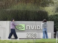 «إنفيديا» أرباح فلكية وتوقعات تتجاوز السقف... وتساؤلات حول «الفائض النقدي»