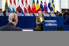 الاتحاد الأوروبي يواجه تراجعه الهيكلي باستراتيجية «تبسيط القوانين»