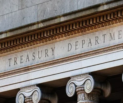الخزانة الأميركية تبدأ استقبال بلاغات جرائم الاحتيال وانتهاك العقوبات