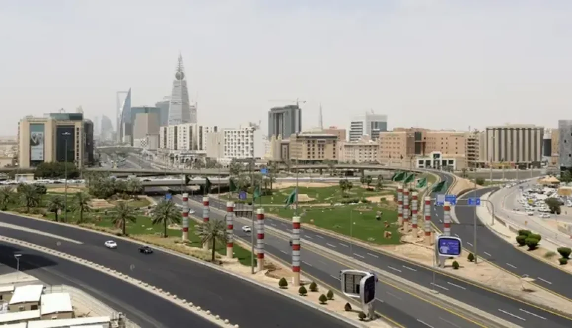 السعودية تستعد لإعلان استراتيجية محدثة لخطة اقتصادية بقيمة تريليوني دولار