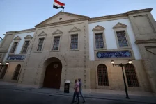 المركزي العراقي يقدم توضيحات حول تداول عملة الدولار