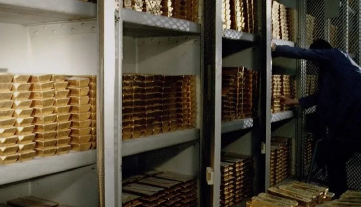 بقيمة 50 مليار دولار... ذهب لبنان ملك الدولة أم المصرف المركزي؟ وكيف التصرّف به؟