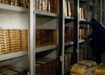 بقيمة 50 مليار دولار... ذهب لبنان ملك الدولة أم المصرف المركزي؟ وكيف التصرّف به؟