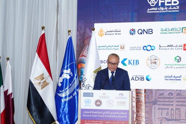 محافظ الأقصر عبدالمطلب عماره