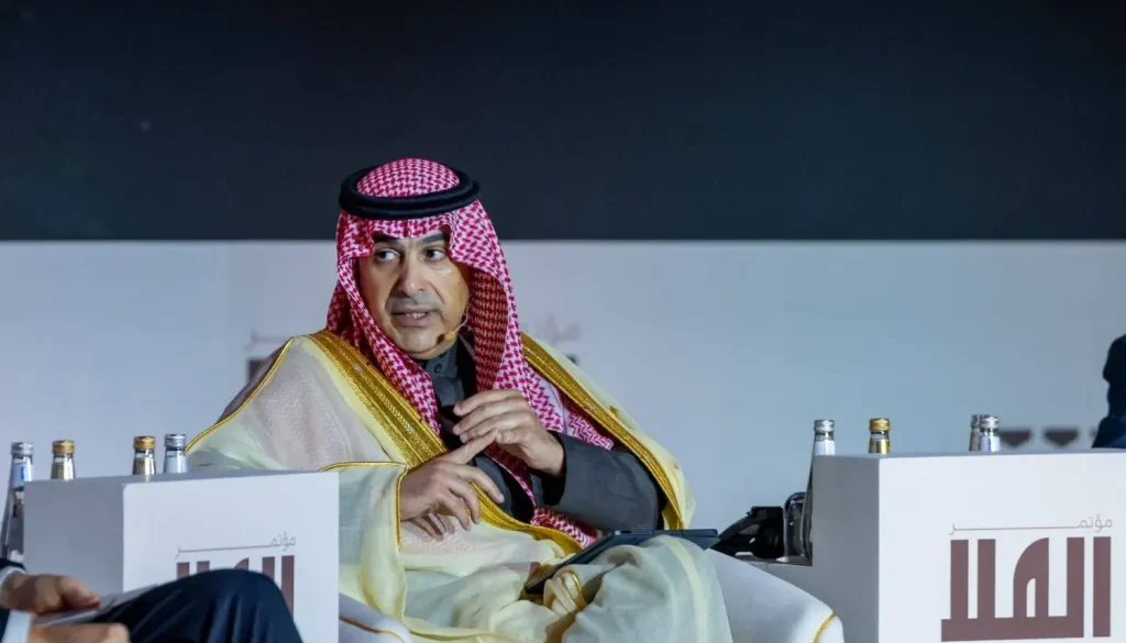 محافظ «المركزي السعودي» عدم اليقين العالمي بات هيكلياً لـ4 أسباب رئيسية