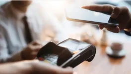 مصرف لبنان يخوض معركة الحدّ من الكاش سقف منخفض للعمولات يمهّد لانتشار أوسع للبطاقات