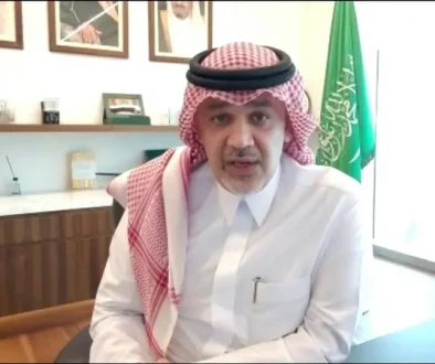 من هو فهد بن عبد الجليل آل سيف وزير الاستثمار الجديد في السعودية؟