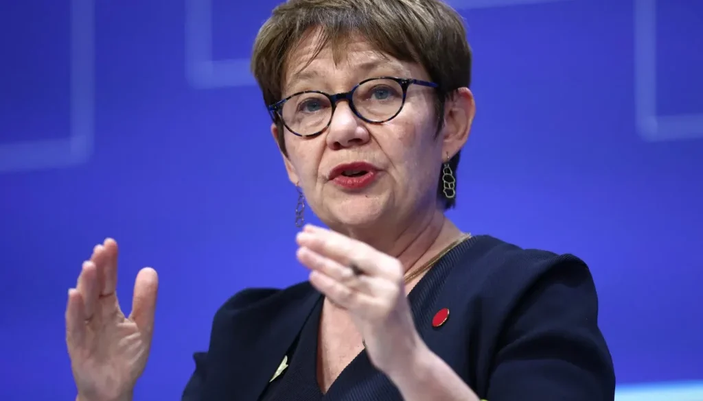 البنك الأوروبي لإعادة الإعمار والتنمية يدرس دعم لحماية الاقتصادات الناشئة من تداعيات الحرب