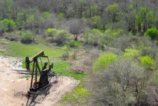 خام برنت يعود إلى 100 دولار مع تصعيد إيران هجماتها على الملاحة الخليجية