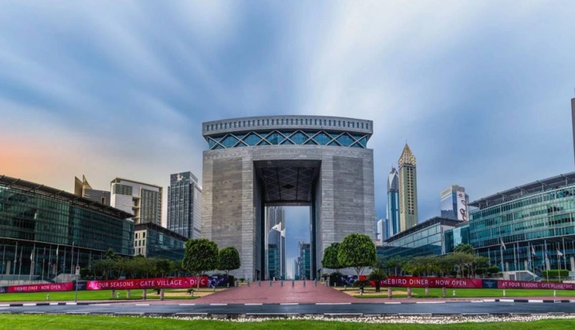 صناديق التحوط العالمية تختار دبي وأبوظبي