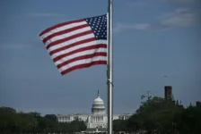 مخاطر الركود تهدد أميركا.. كيف تظهر بوادر الضعف في الاقتصاد؟