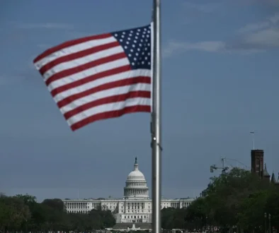 مخاطر الركود تهدد أميركا.. كيف تظهر بوادر الضعف في الاقتصاد؟