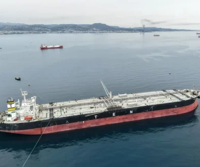 الاقتصاد الإيراني يعاني تحت وطأة الحرب والعقوبات وتضخم يقترب من 69%