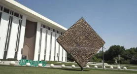 تطور كبير في المعاملات الرقمية.. البنك المركزي السعودي يعلن وصول المدفوعات الإلكترونية إلى 85% بنهاية 2025