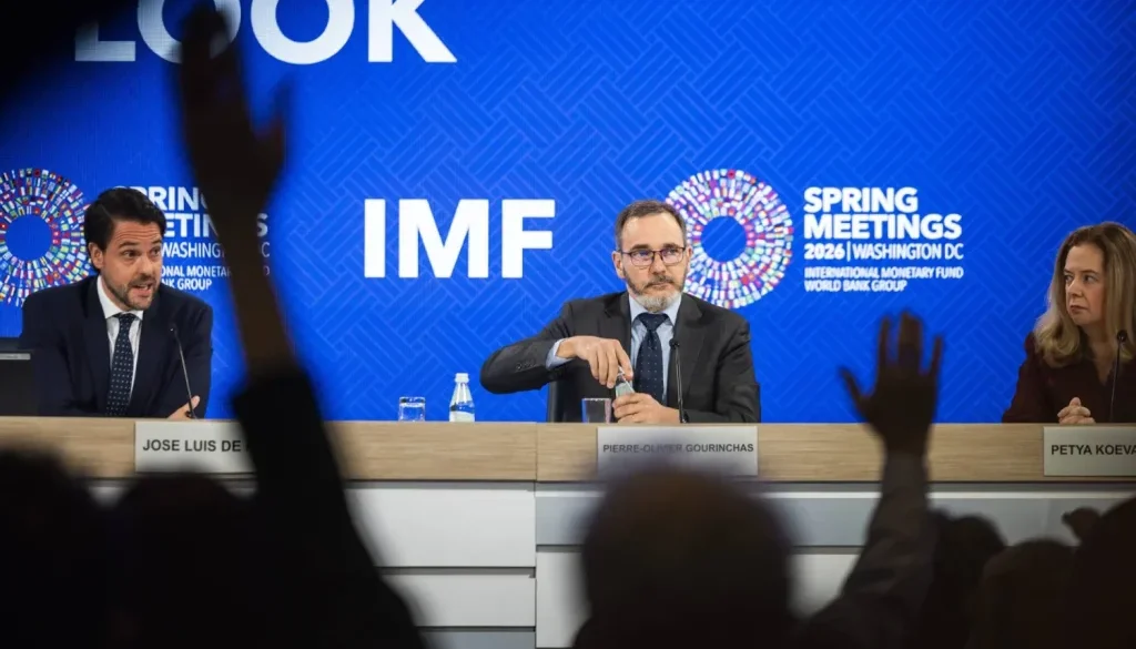 خطر الحرب يطارد التعافي.. «صندوق النقد» يخفِّض توقعات نمو الاقتصاد العالمي