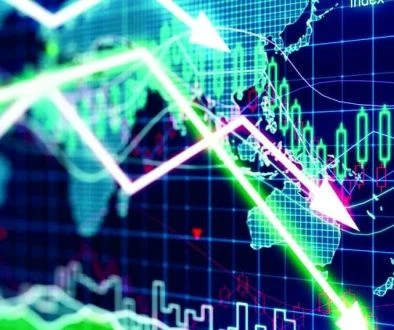 ما أبرز العوامل التي يمكن أن تفضي إلى أزمة مالية عالمية جديدة؟